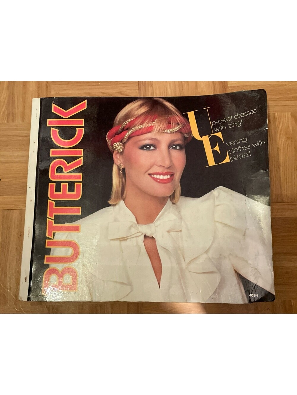 Butterick Sewing Pattern Countertop Catalog November 1981 Catalogue Dealer Book